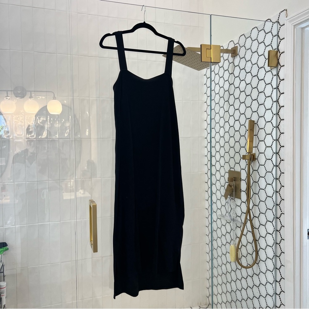 Ribbed Black Dress